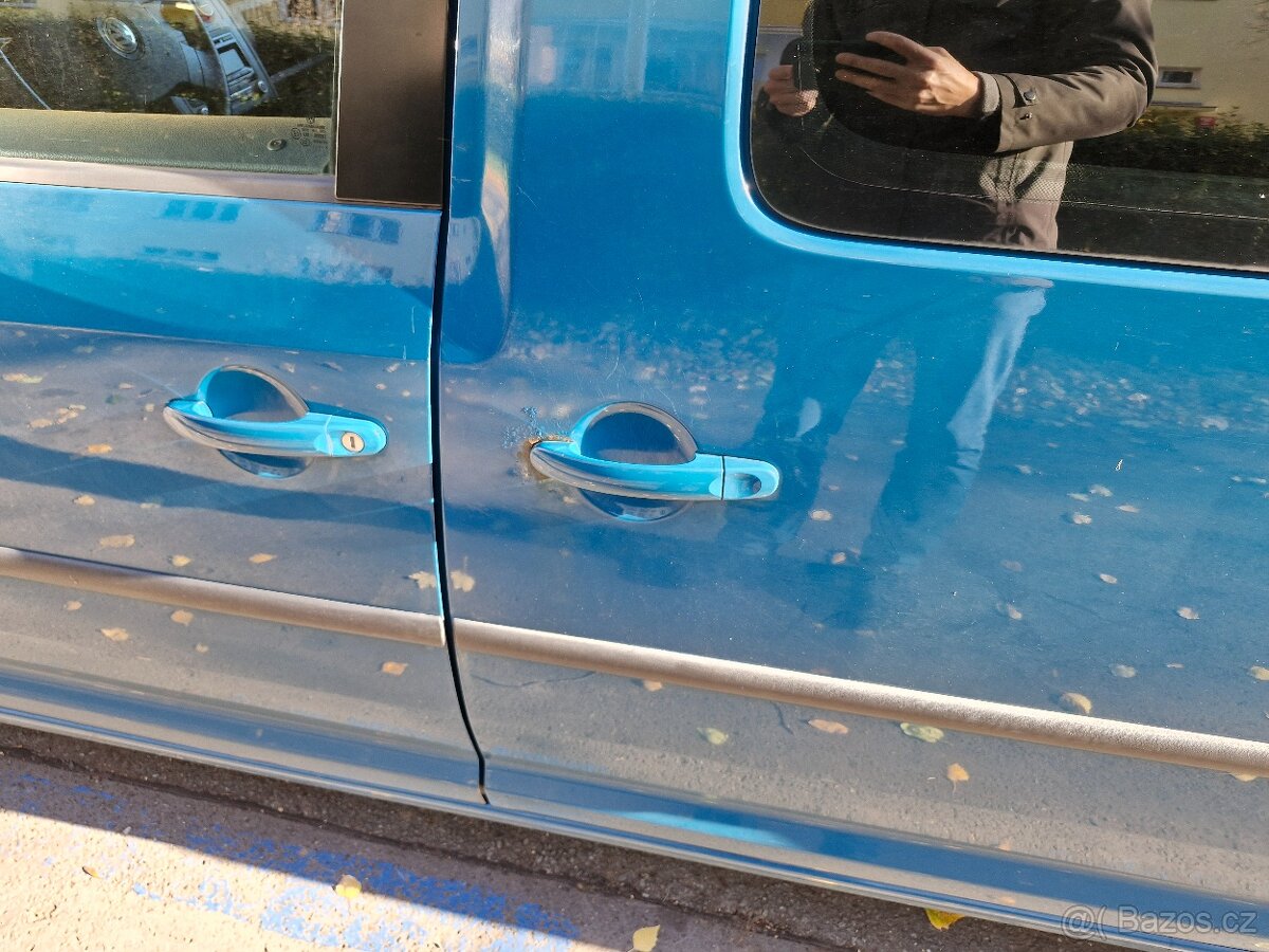 VW Caddy Maxi 1.6 i + LPG + vestavba - 17