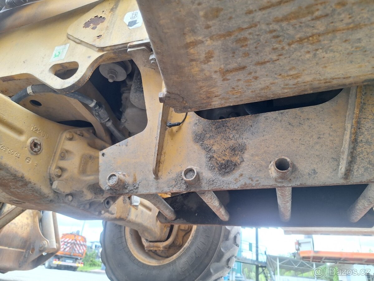 CATERPILLAR 432 E 4X4 - 17