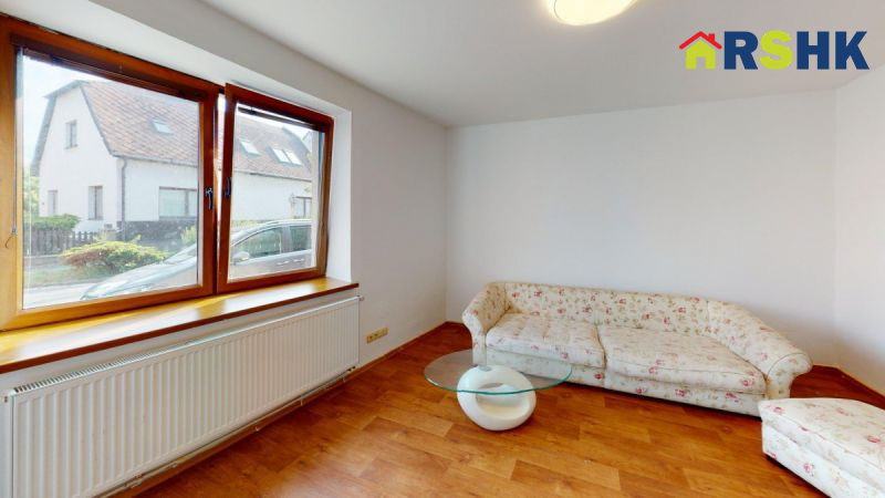 RD s 2 byty 3+1, garážemi, HK, ul. Zelená, pozemek... - 17