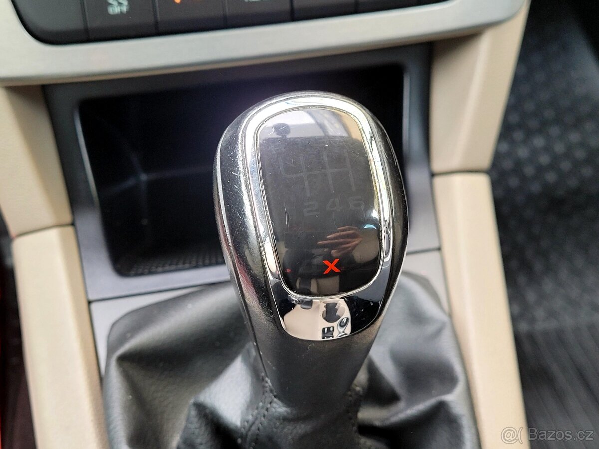 Škoda Yeti, 1,8 TSI Experience 4x4 ROZVODY - 17