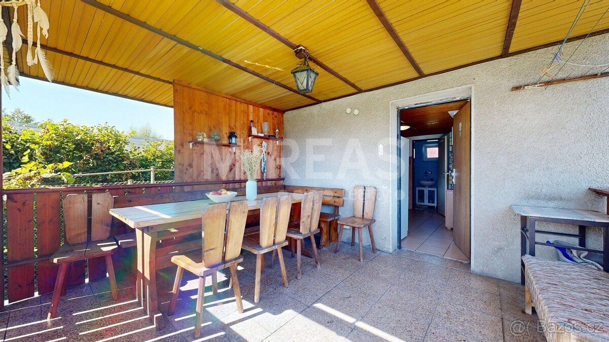 Sadská, prodej chaty 3+1 46,5 m2 + garáž 19 m2, na pozemku 3 - 17