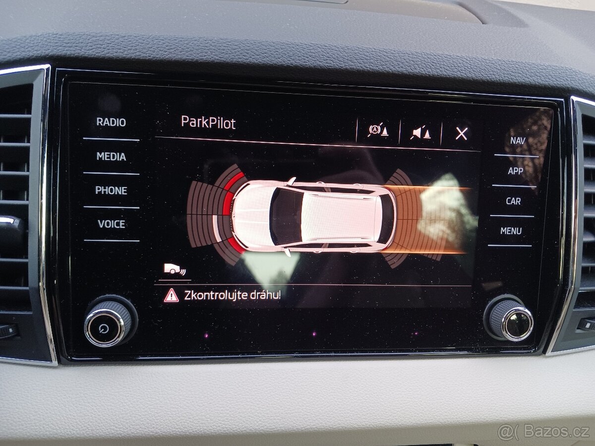 Škoda Karoq 1,5 TSI DSG STYLE - 17