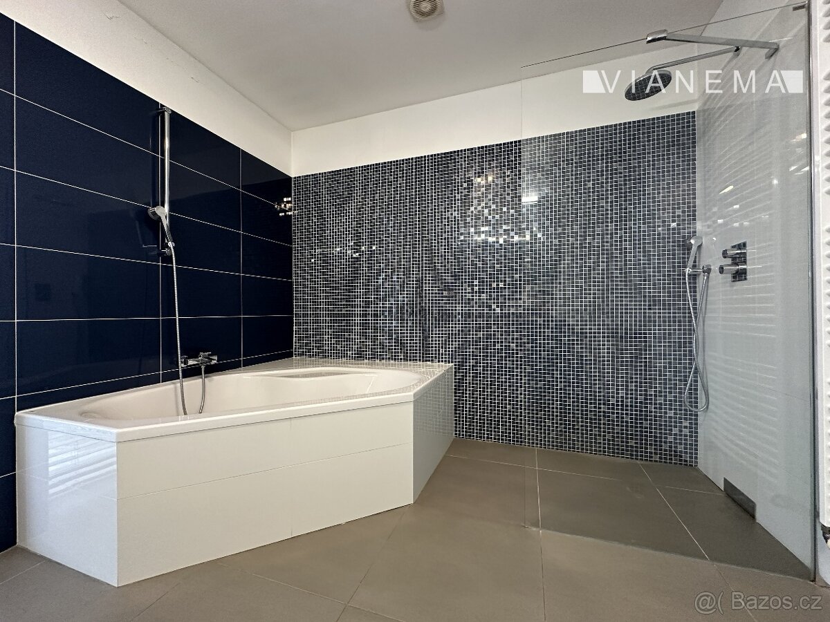 Na prodej 6-pokojový dům s bazénem, Limbach - 17