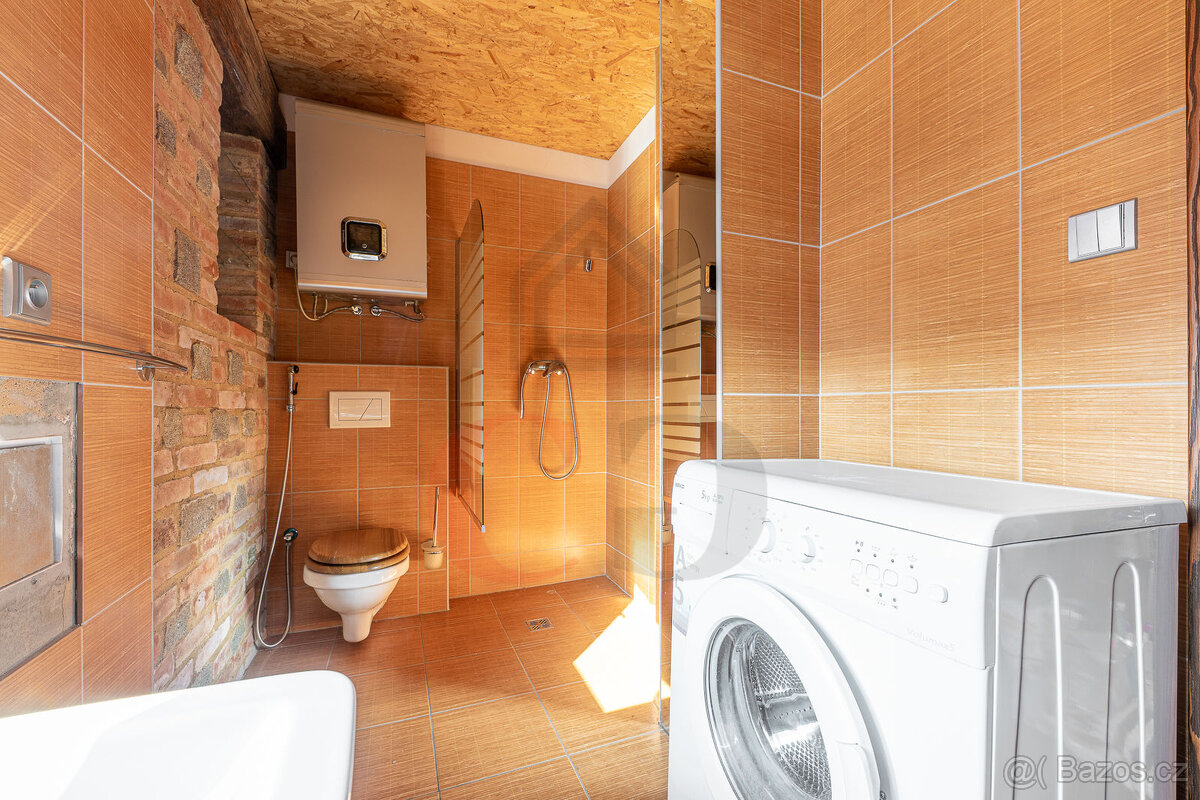 Prodej komerční nemovitosti 1982m2 - 17