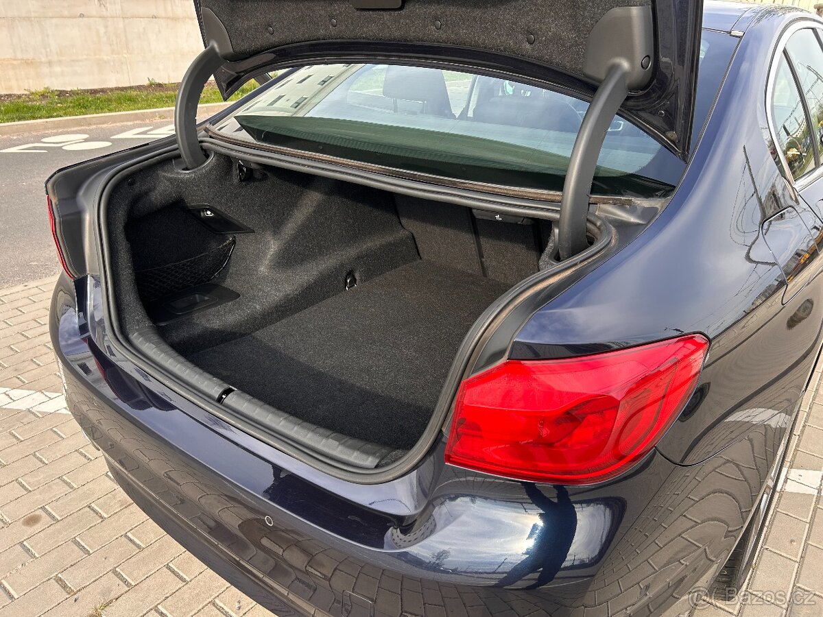 BMW 520D XDRIVE, 1. majitel - 17