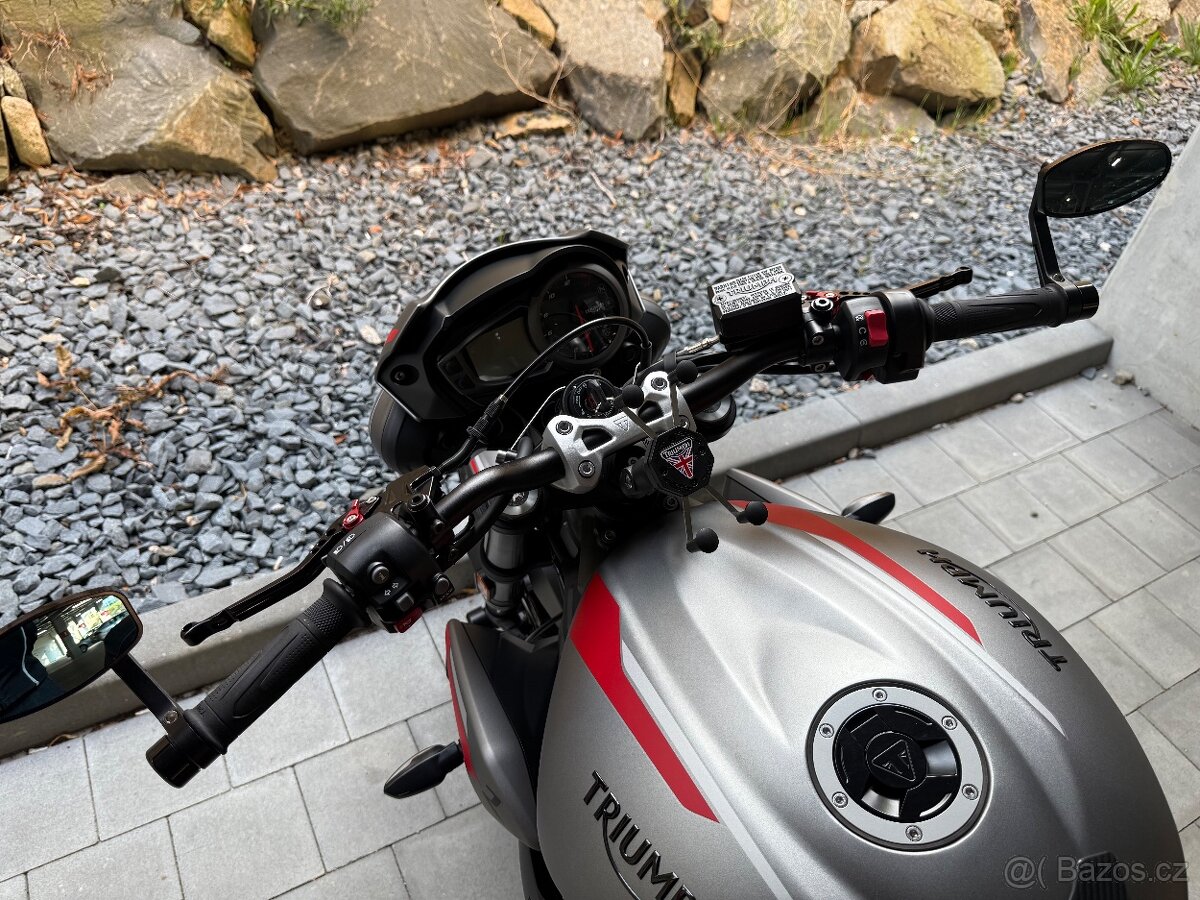 Triumph Street Triple 765 R - podzimní cena - 17