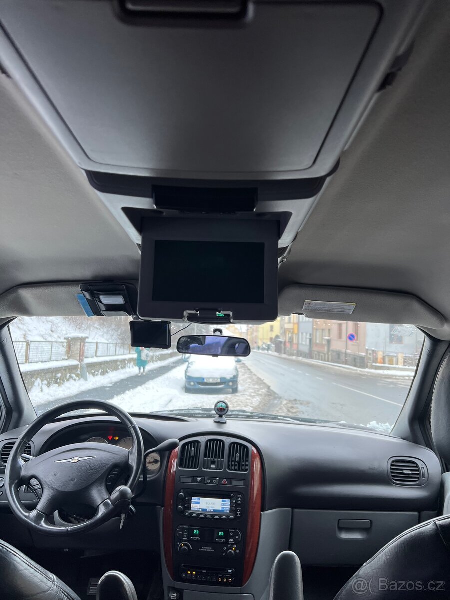 Chrysler Voyager - 17