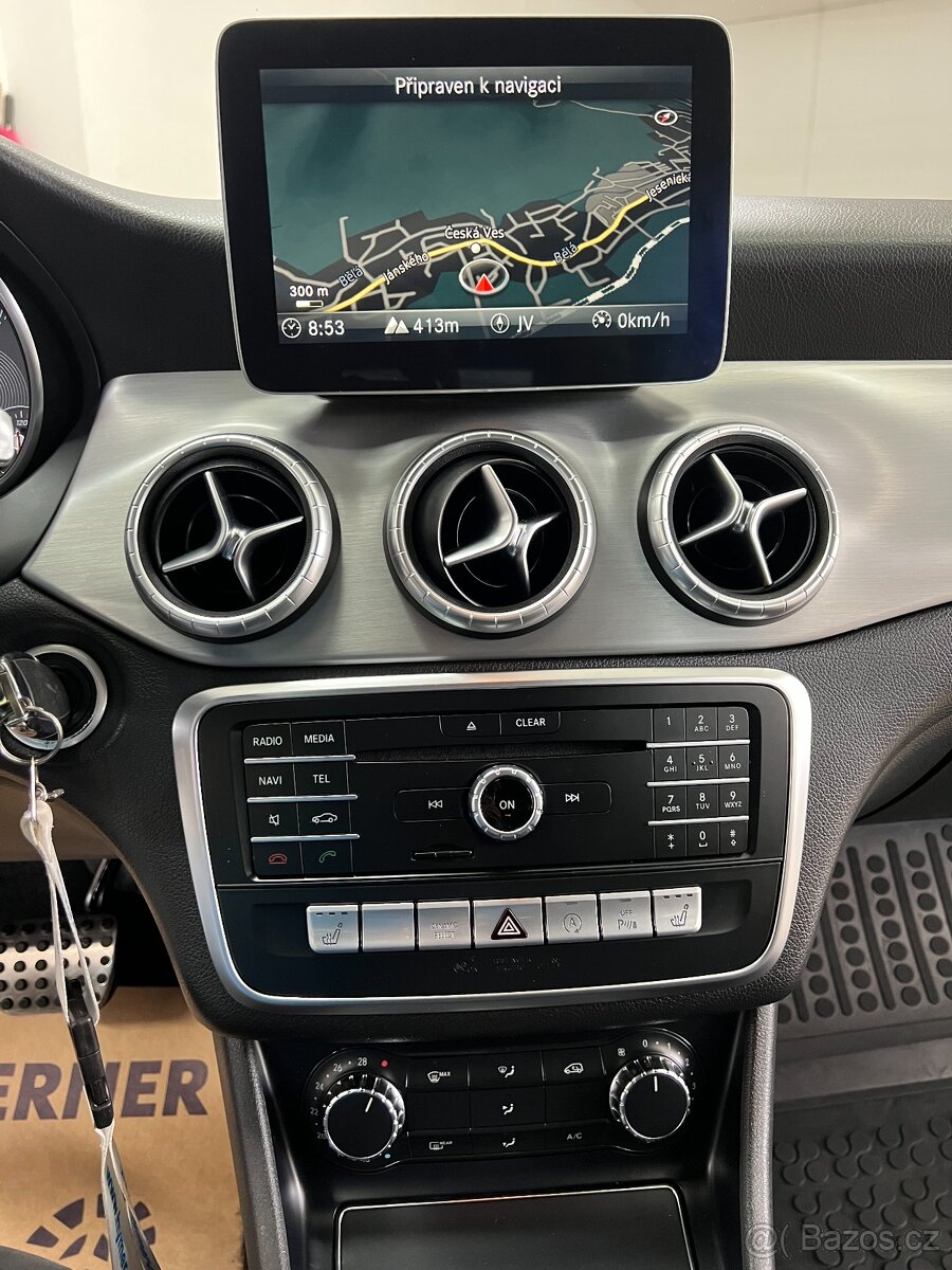 Mercedes-Benz CLA 180 AMG SHOOTING BRAKE KŮŽE NAVI KAMERA TZ - 17