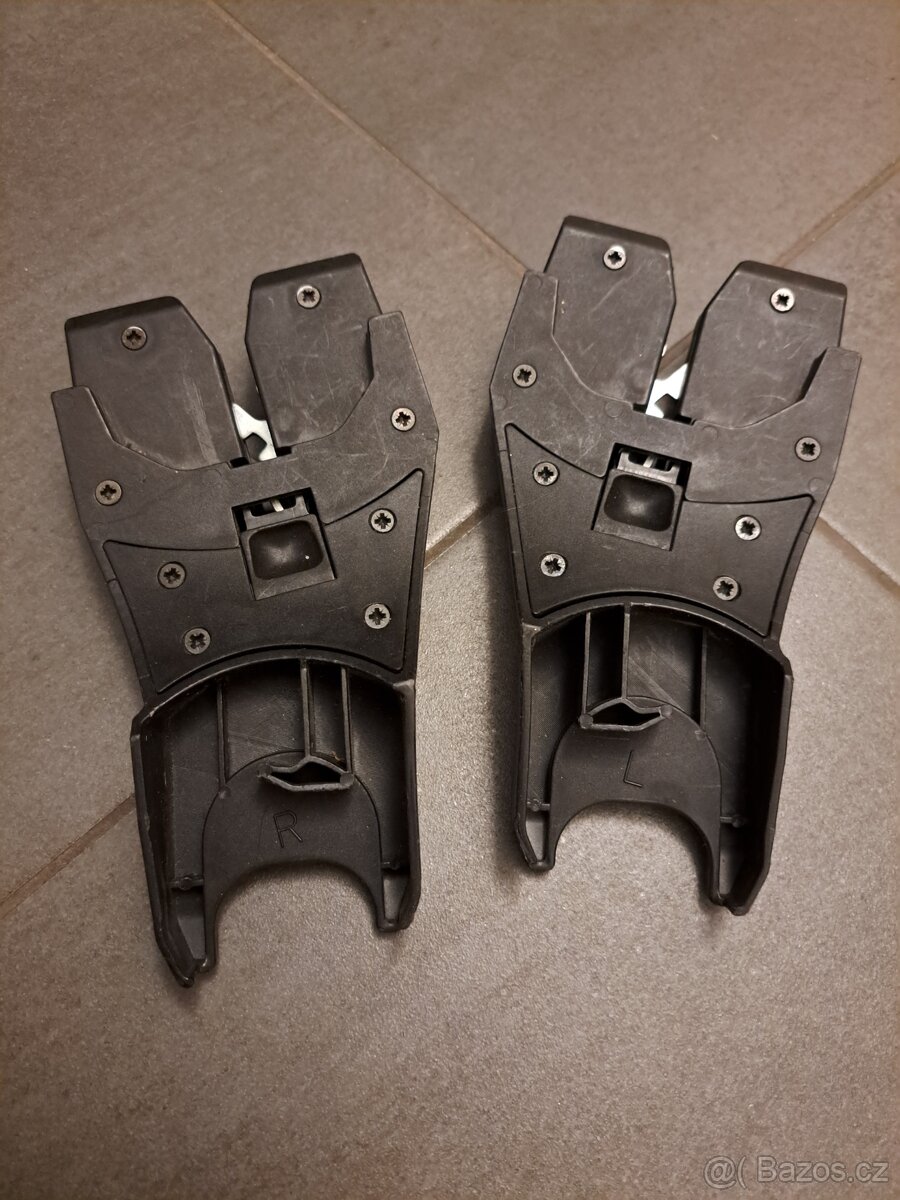 Isofix základna Maxi Cosi s autosedačkou - 17