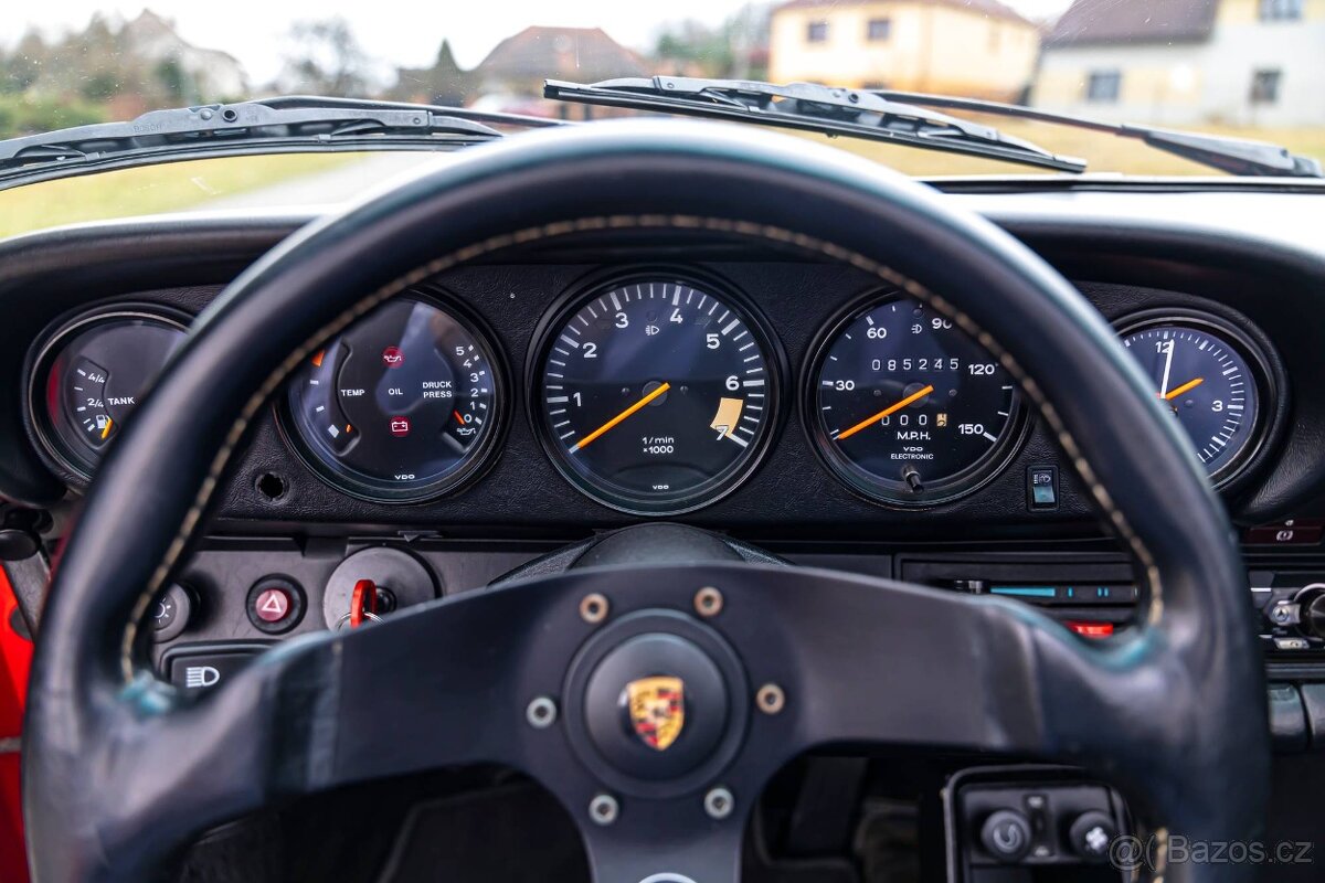 Porsche 911 SC 1983 - 17