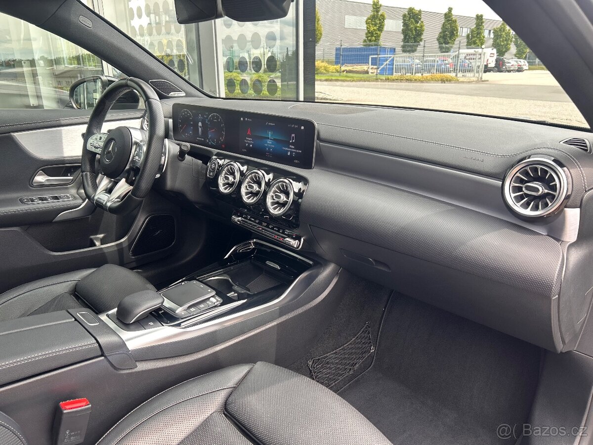 Prodám Mercedes-Benz A 45 AMG 4MATIC+, PPF, audio, záruka - 17