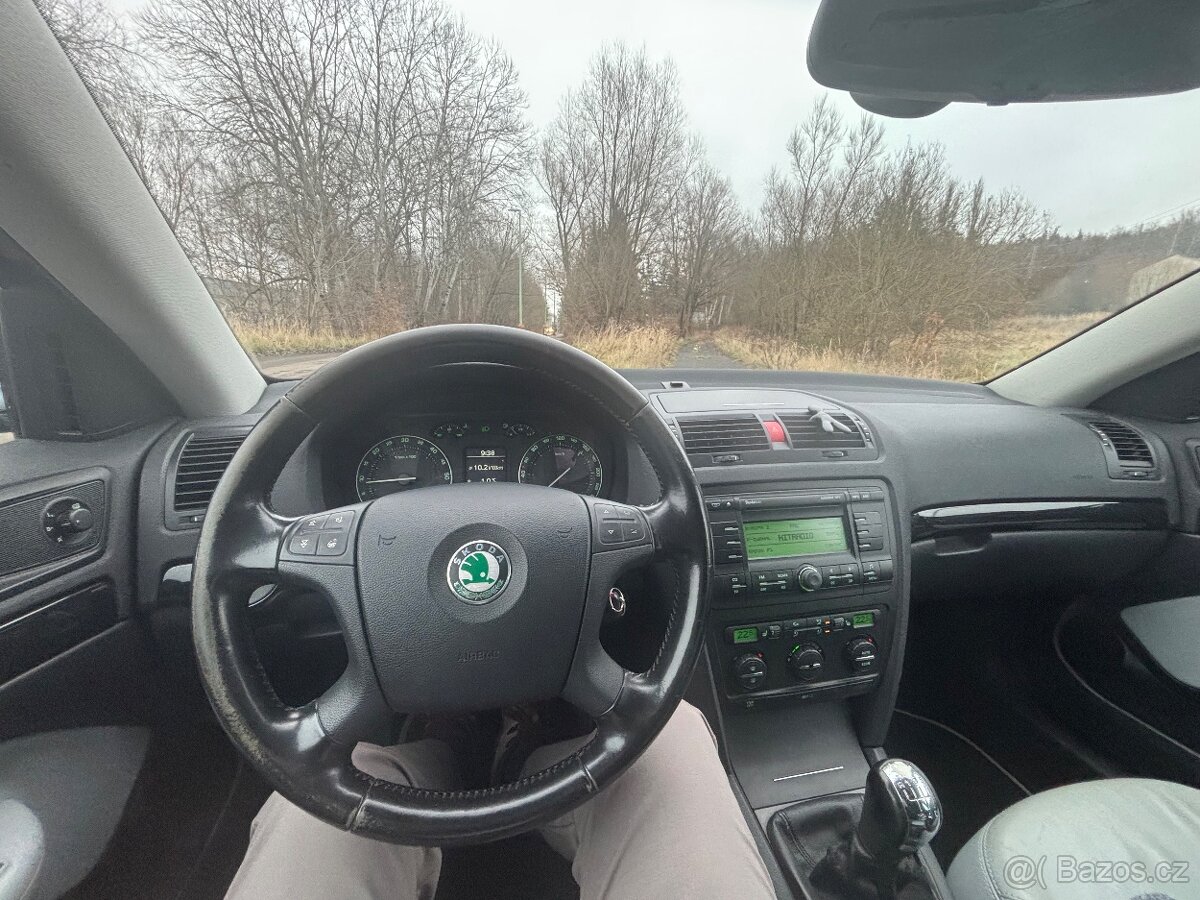 Škoda Octavia II 2.0 TDI 103 kW L&K - 17