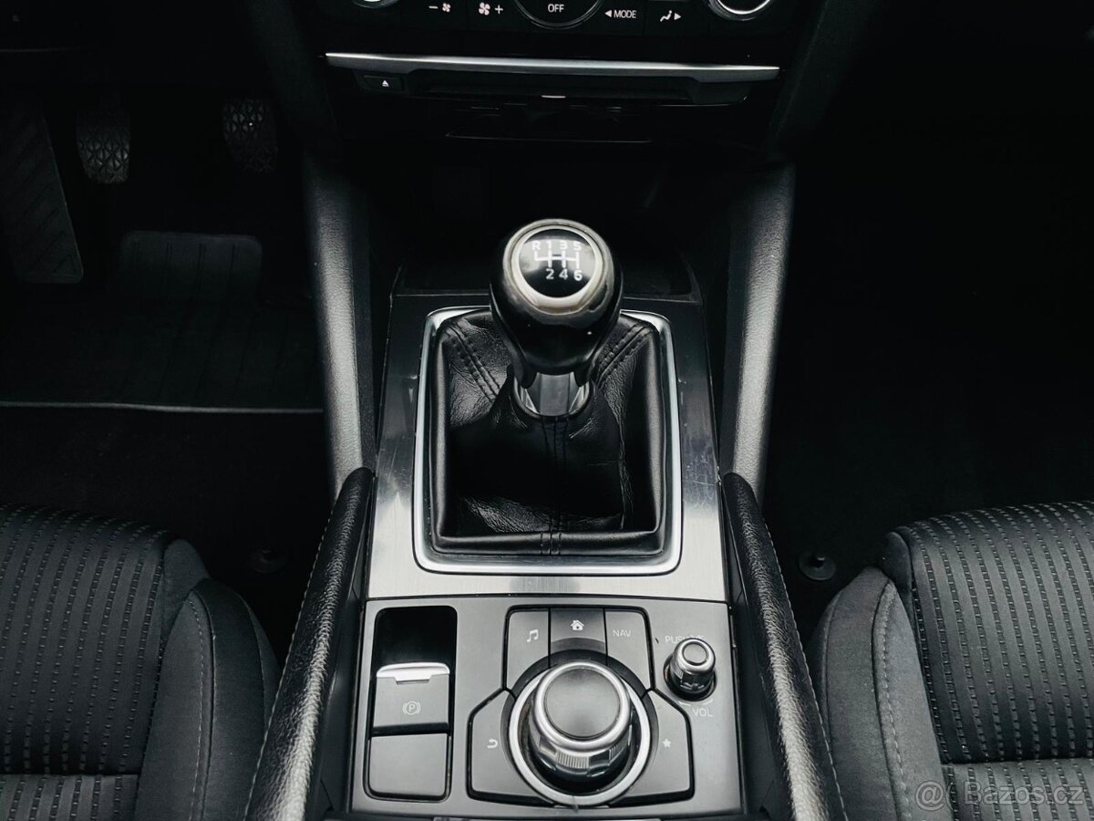 Mazda 6 2.0i BENZIN 121KW MANUÁL FACELIFT VÝHŘEV TAŽNÉ - 17