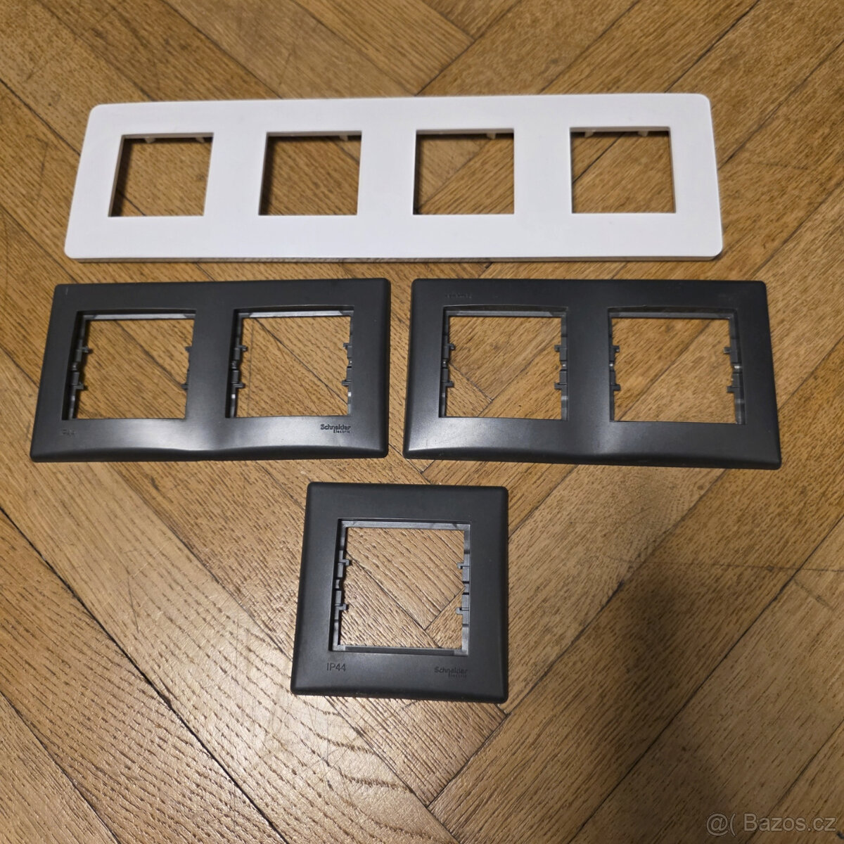 Komponenty pro elektr. kompletaci v RD (2. část fotek) - 17