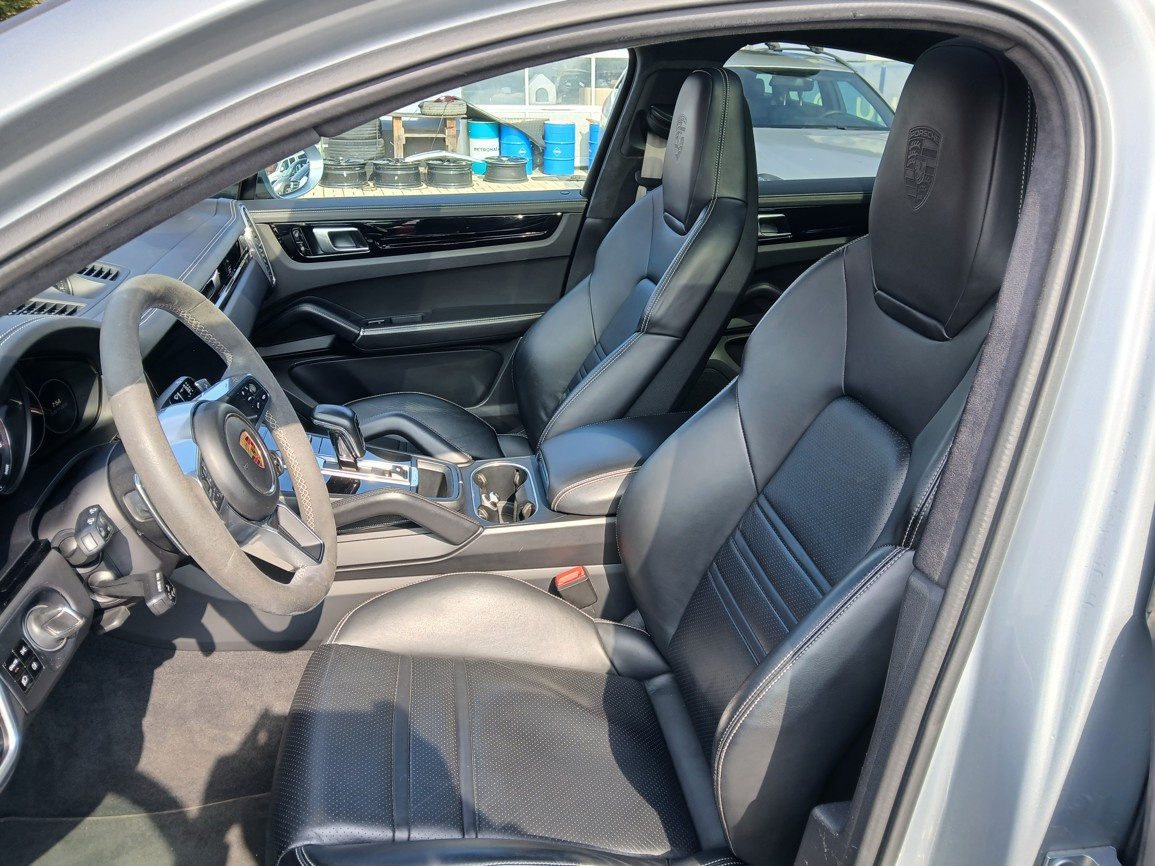 Porsche Cayenne E-Hybrid - 17