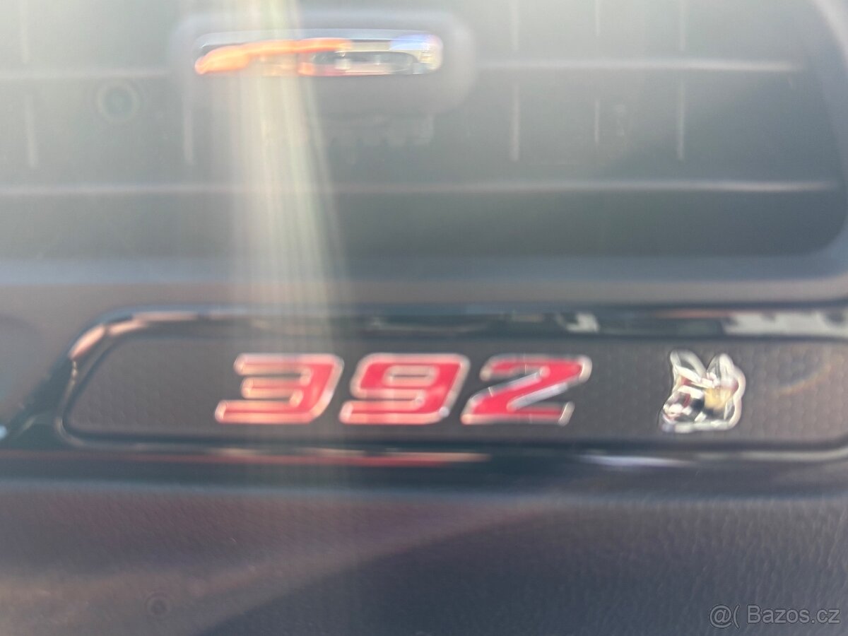 Prodám Dodge Challenger Srt widebody 6.4 v8 Originál Full - 17