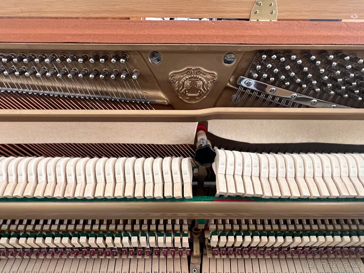 Korejské piano Samick se zárukou 2 roky, doprava v ceně. - 17