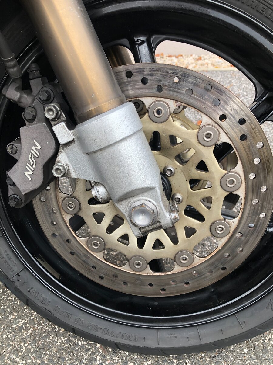 Honda CBR 900 RR, model SC28 - 17