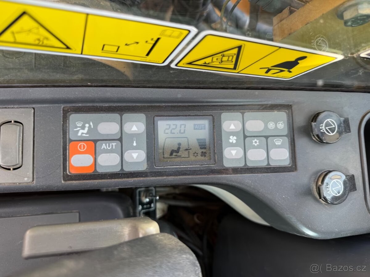 CAT 320 D Pásový bagr - 17