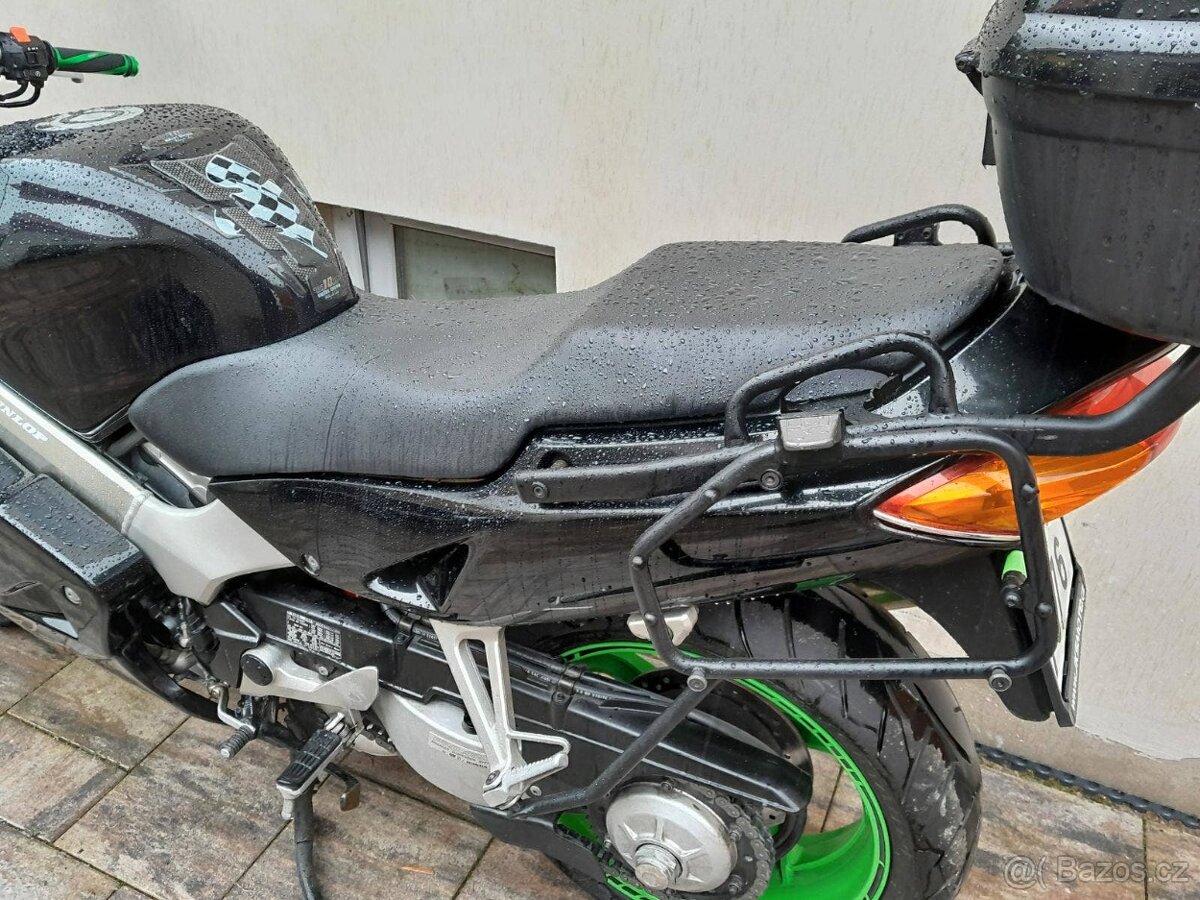 Honda VFR 800 FI, výborný stav, po velkém servisu, SLEVA - 17