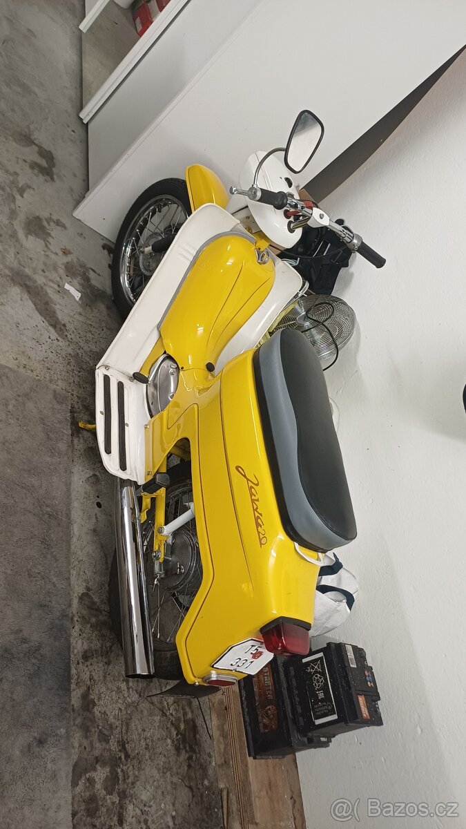 PRODÁM DĚDOVOU SBÍRKU MOTOREK - 17