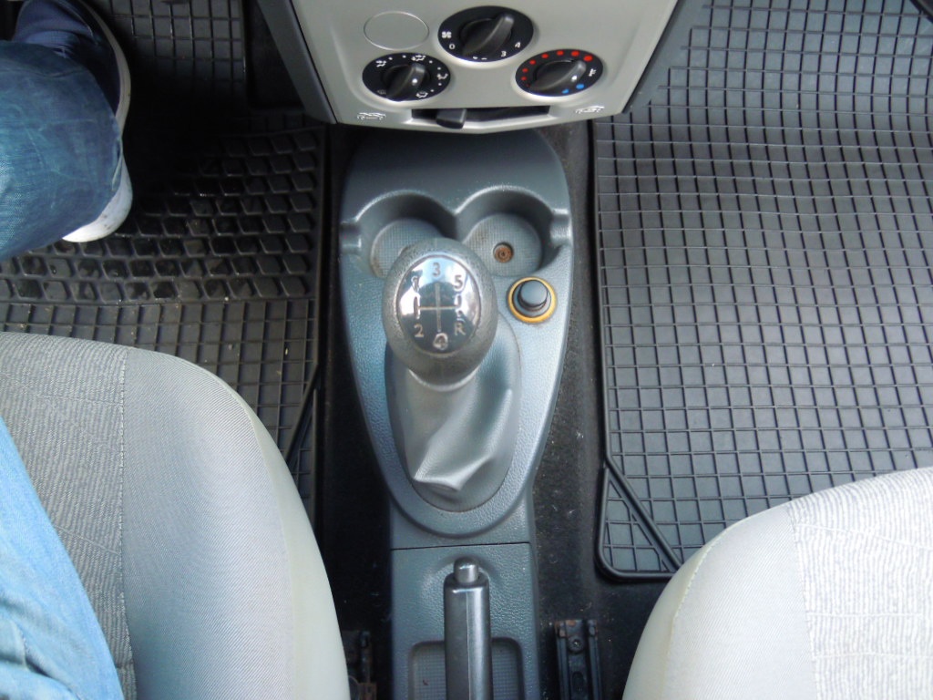 Dacia Logan 1.6i 62kw(84hp) r.v.5/2011 - 17