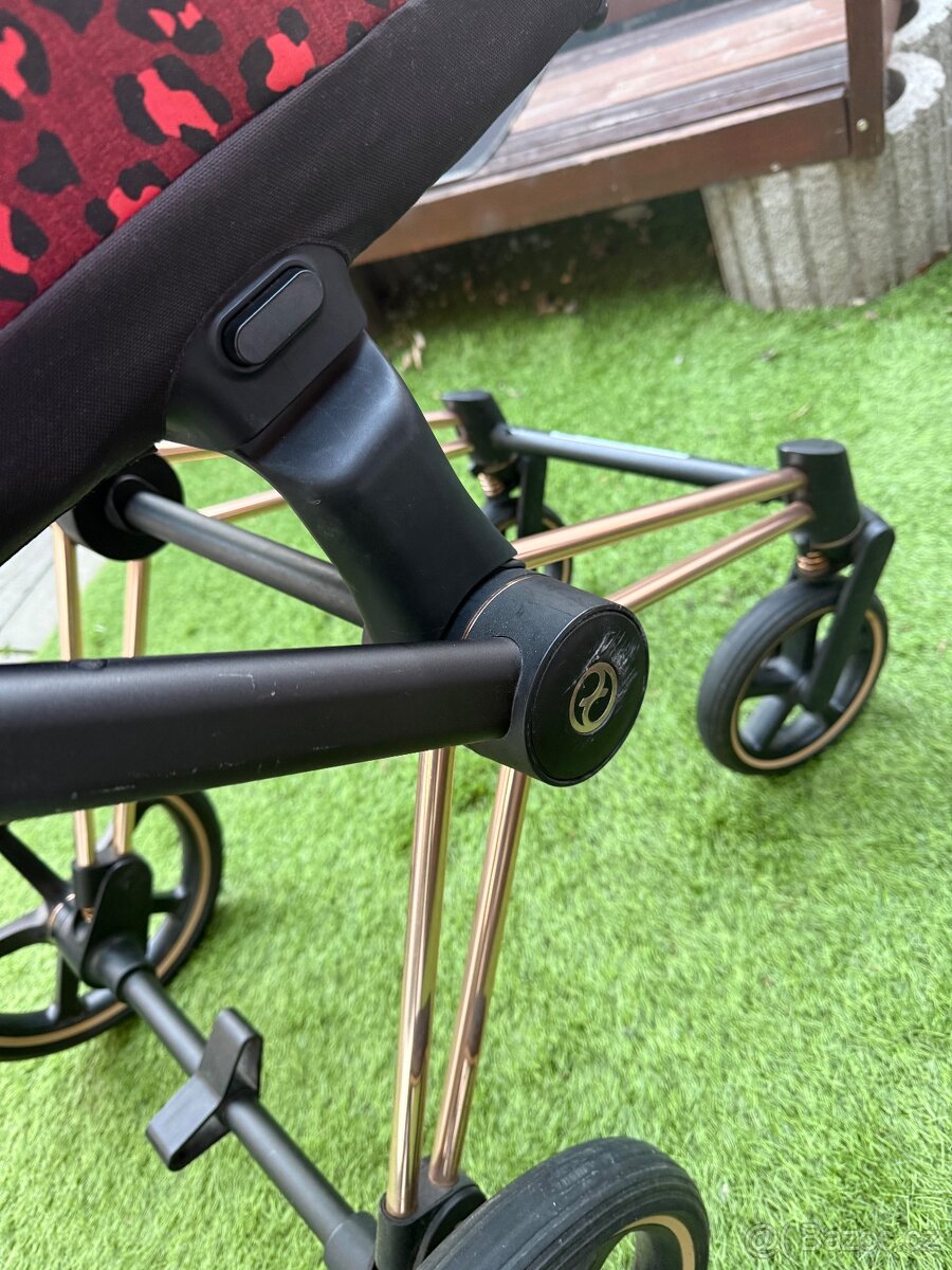 Cybex Priam + 2 podvozky - 17