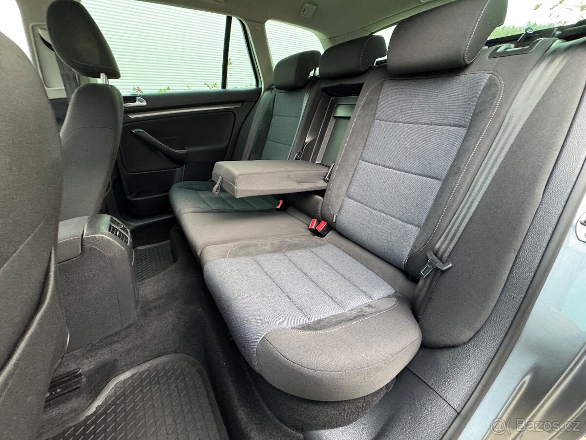 VW Golf VI 1.6TDI 77KW Style,Výhřevy,Senzory,Tažné,Digi AC - 17