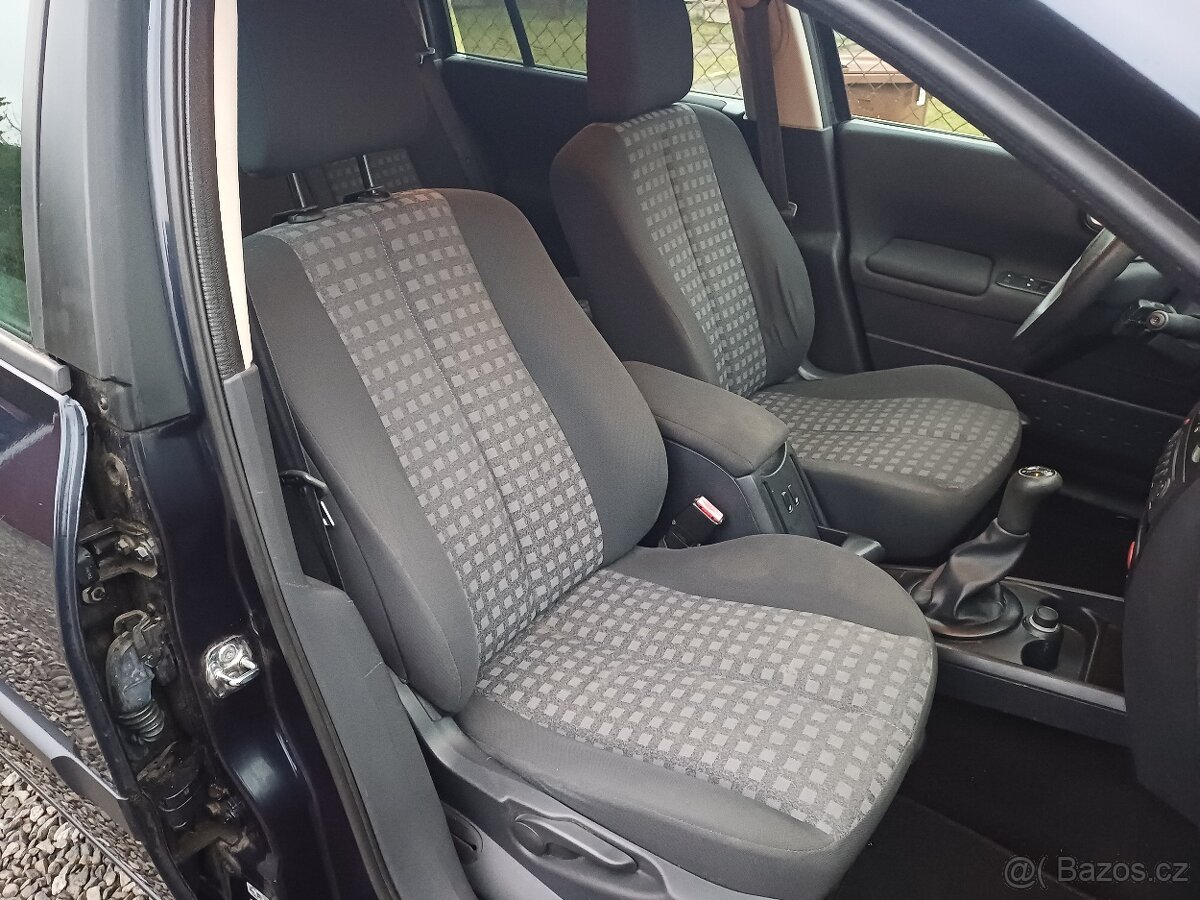 1. MAJITEL...Renault Megane 1.6 16V rok 2009 - 17