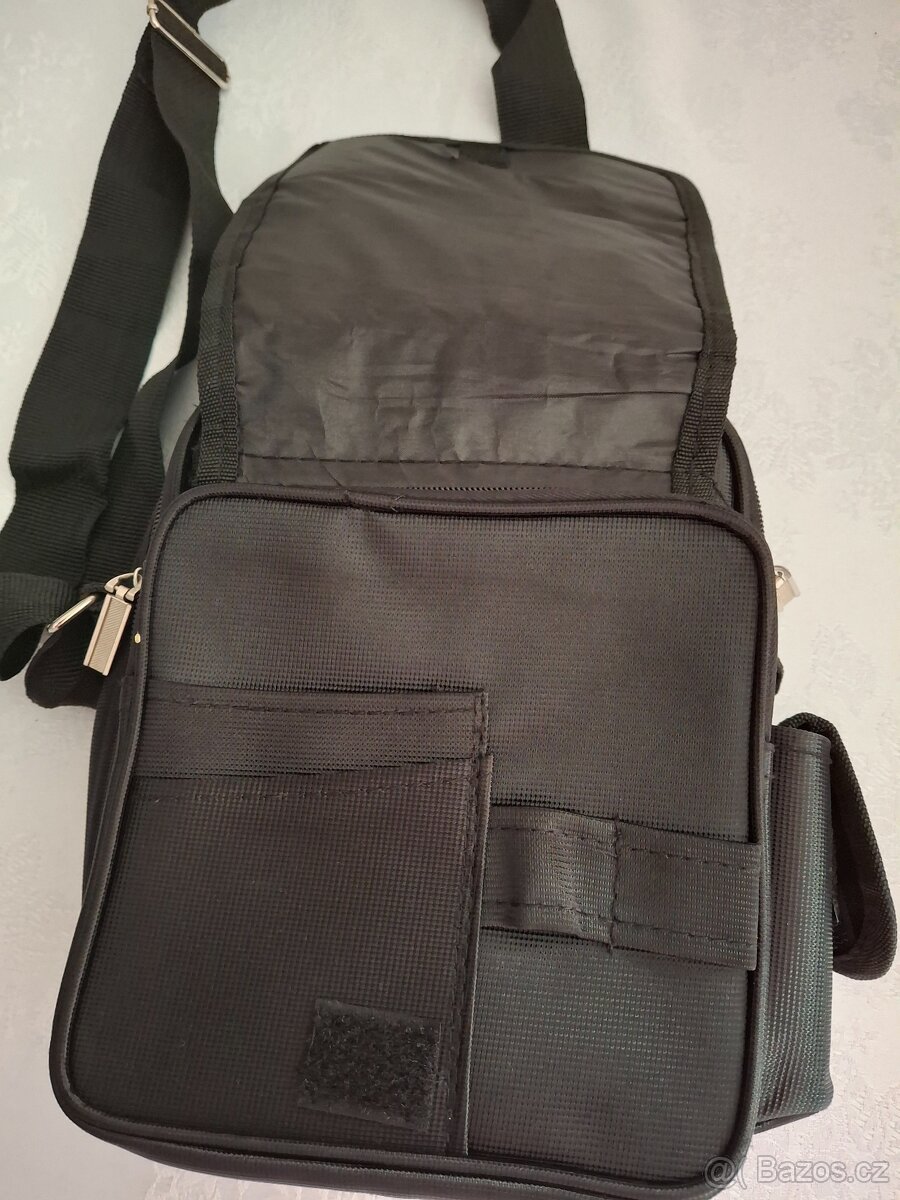 Batoh 44 x 30 x 15 cm - 17