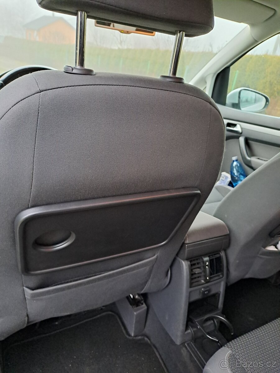 VW Touran 1.4 TSI PO GO MOTORU (2024) – 7 MÍST, STK 2027 - 17