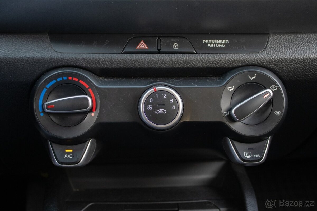 Kia Stonic 1.4 D-CVVT Gold A/T - 17