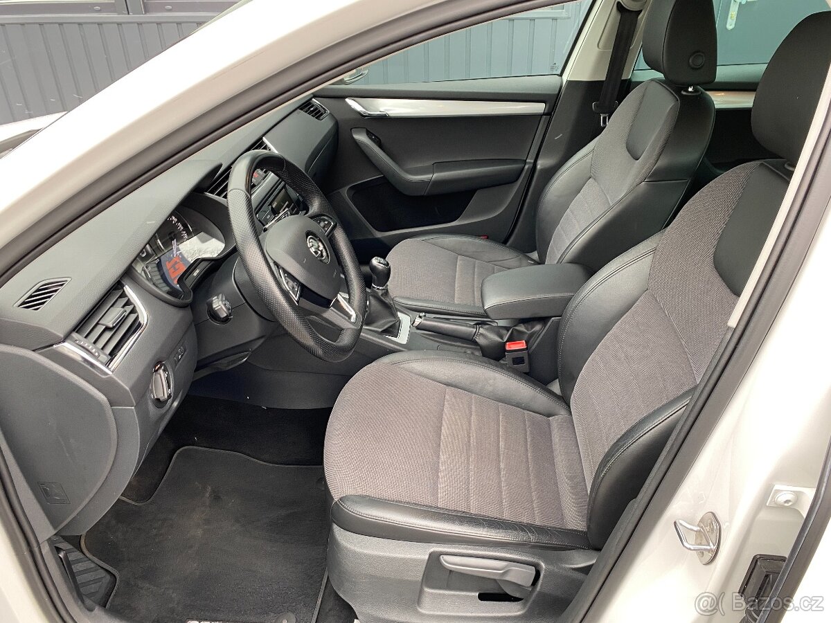 Škoda Octavia, 1.4 TSI 103kW-ELEGANCE-103TKM - 17