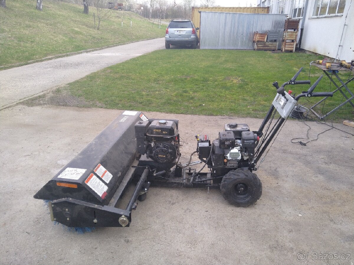 Zametaci stroj dvoumotorový 150 cm - 17