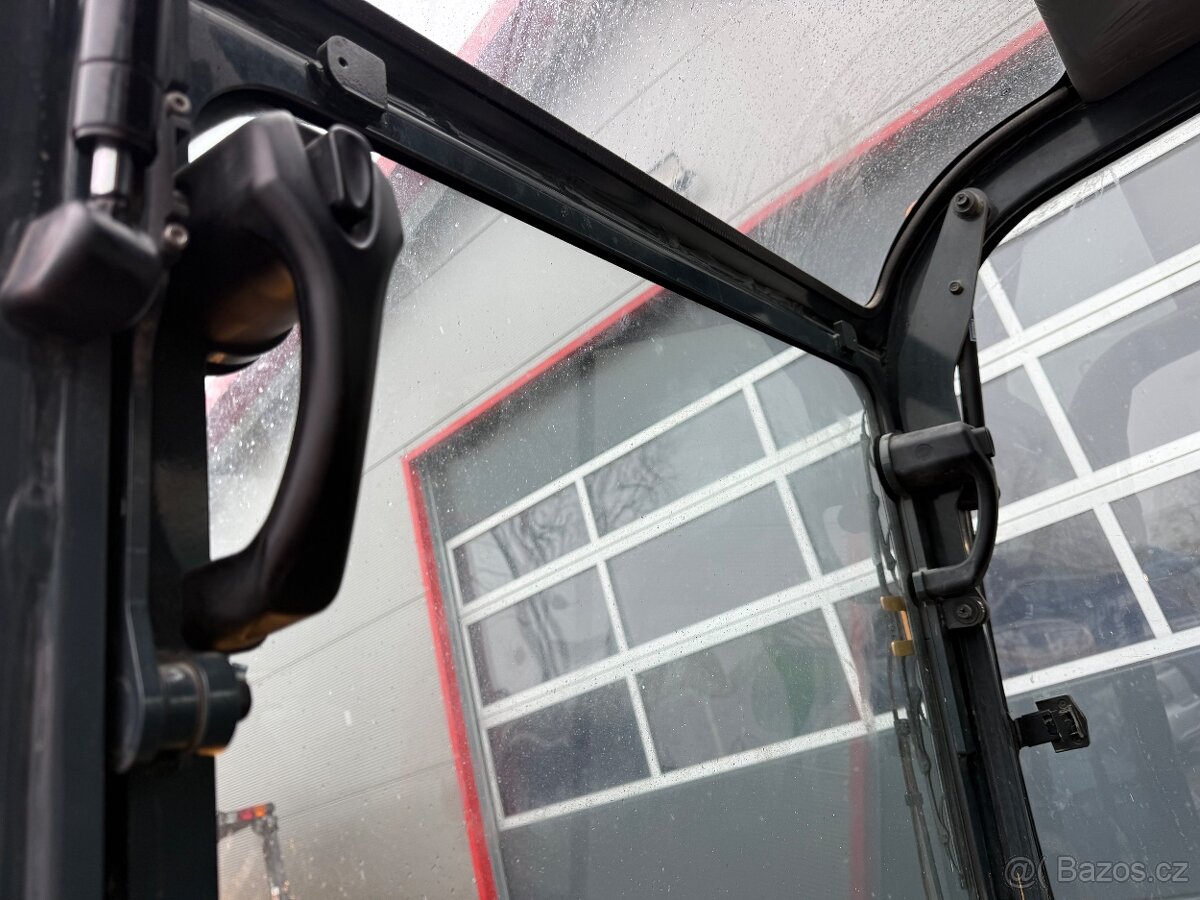 Hyundai 18-9 Robex Minibagr 2T + 3x lžíce - 17