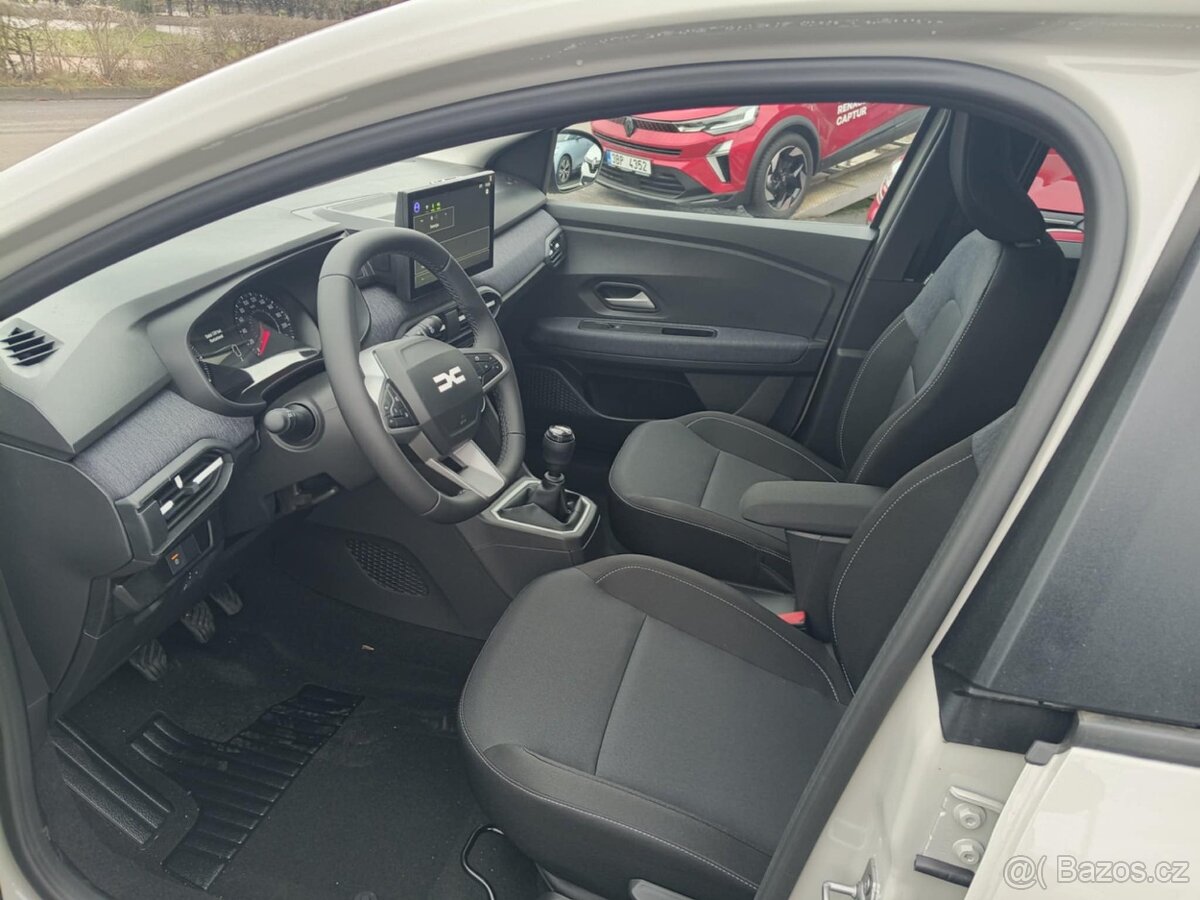 Dacia Jogger Expression TCe 110 7 míst - 17