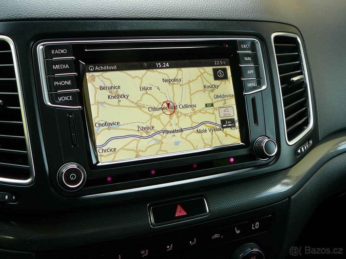 VW SHARAN 2.0 TDI 135KW 7MÍST DSG+F1 NAV ACC FRONT EL.BOČNÍ - 17