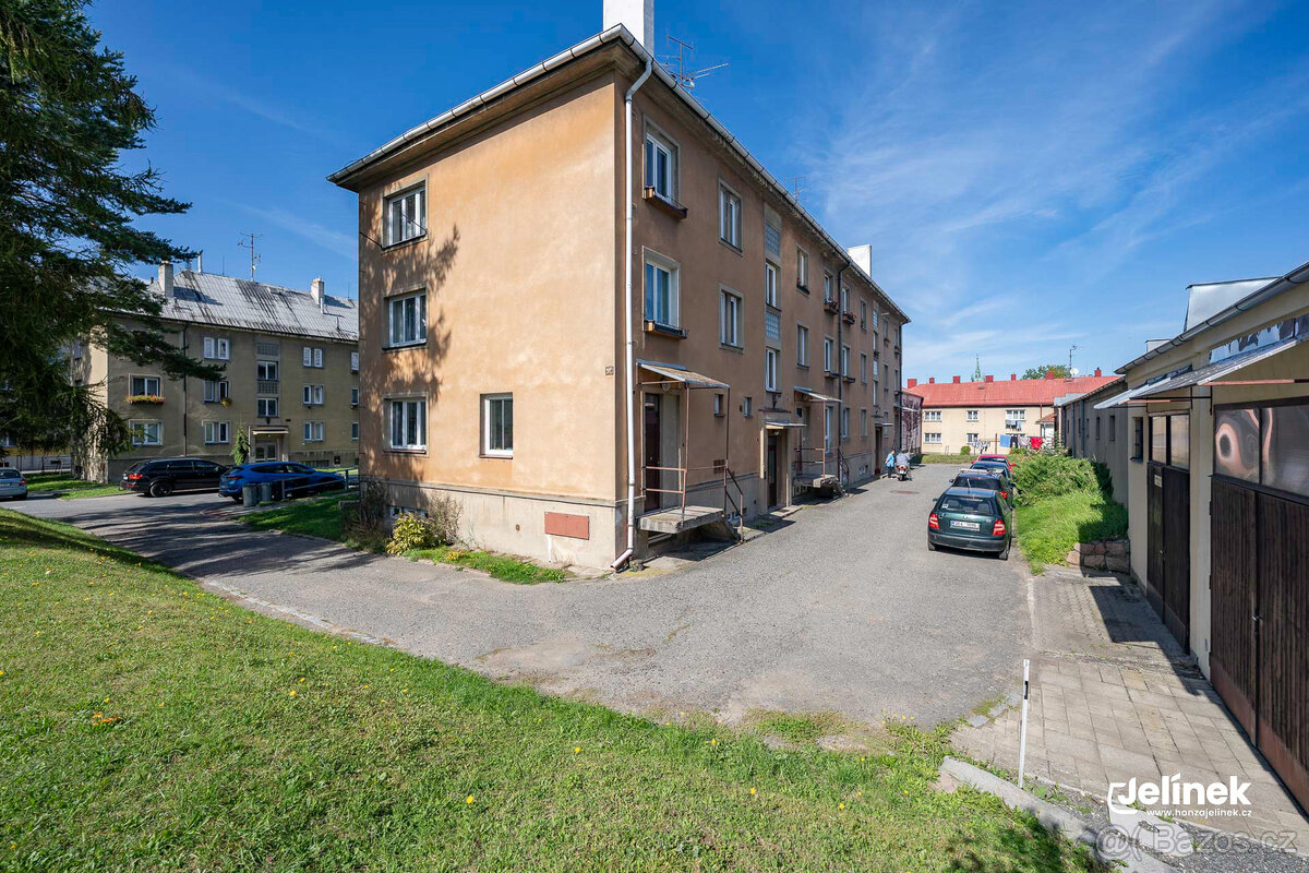 Mezonet o dispozici 4+1, Polička – ulice 1. máje 607 - 17