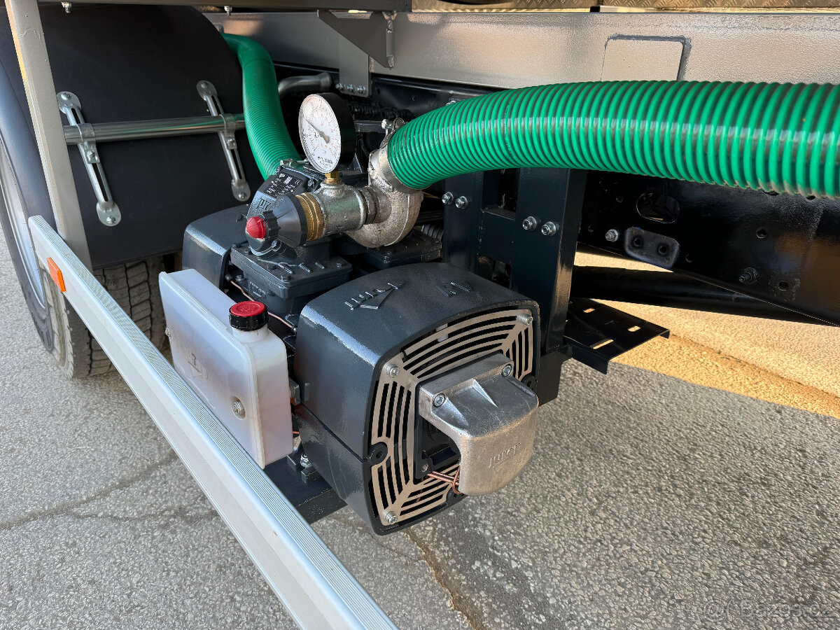 FEKALNY VUZ MAN TGM AUTOMAT-CISTERNA 11500L - 17