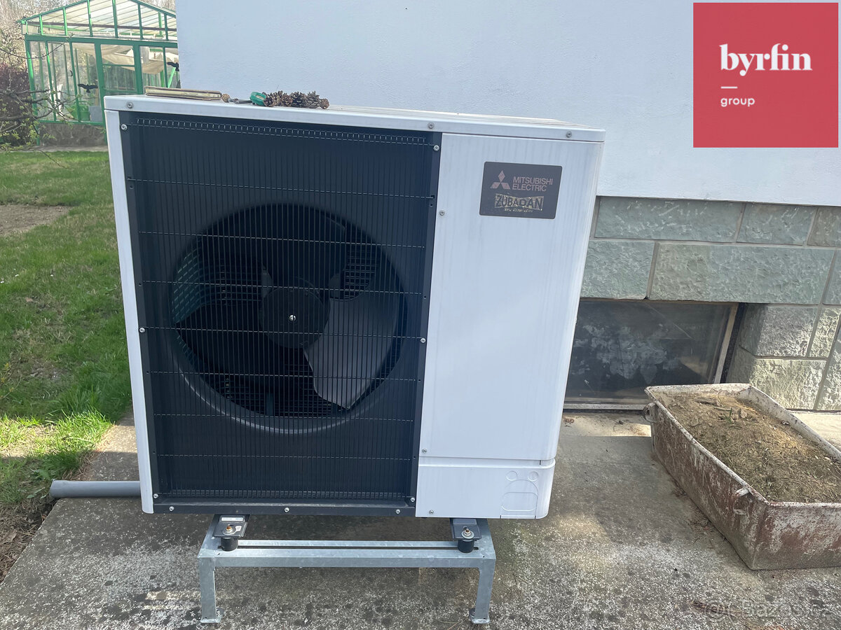 Nabídka k pronájmu – Moderní a pohodlný 3+1 byt v rodinném d - 17