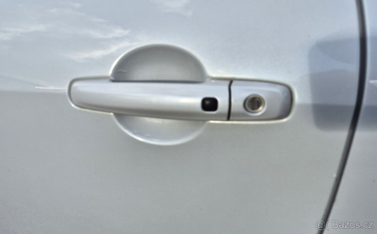 SUZUKI SWIFT 1.6i 136 PS SPORT MANUÁL BI-XENON ALU 17 - 17