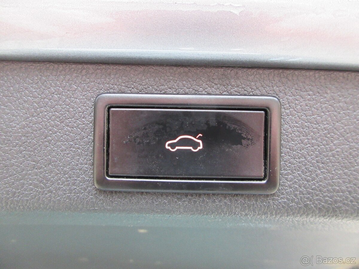 Škoda Superb iV, Laurin&Klement, Pano, Masáže - 17