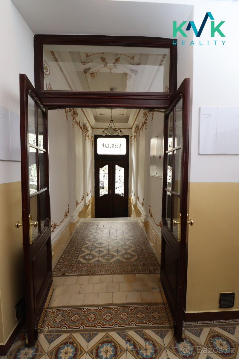 Prodej 4+1 před rekonstrukcí – Karlovy Vary, ul. Sadová - 17