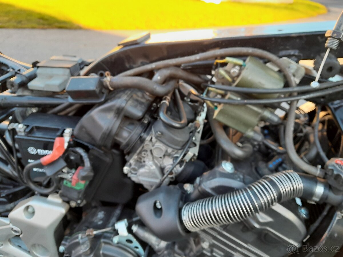 Honda CBF 600 N 2005, rozprodám po dílech - 17