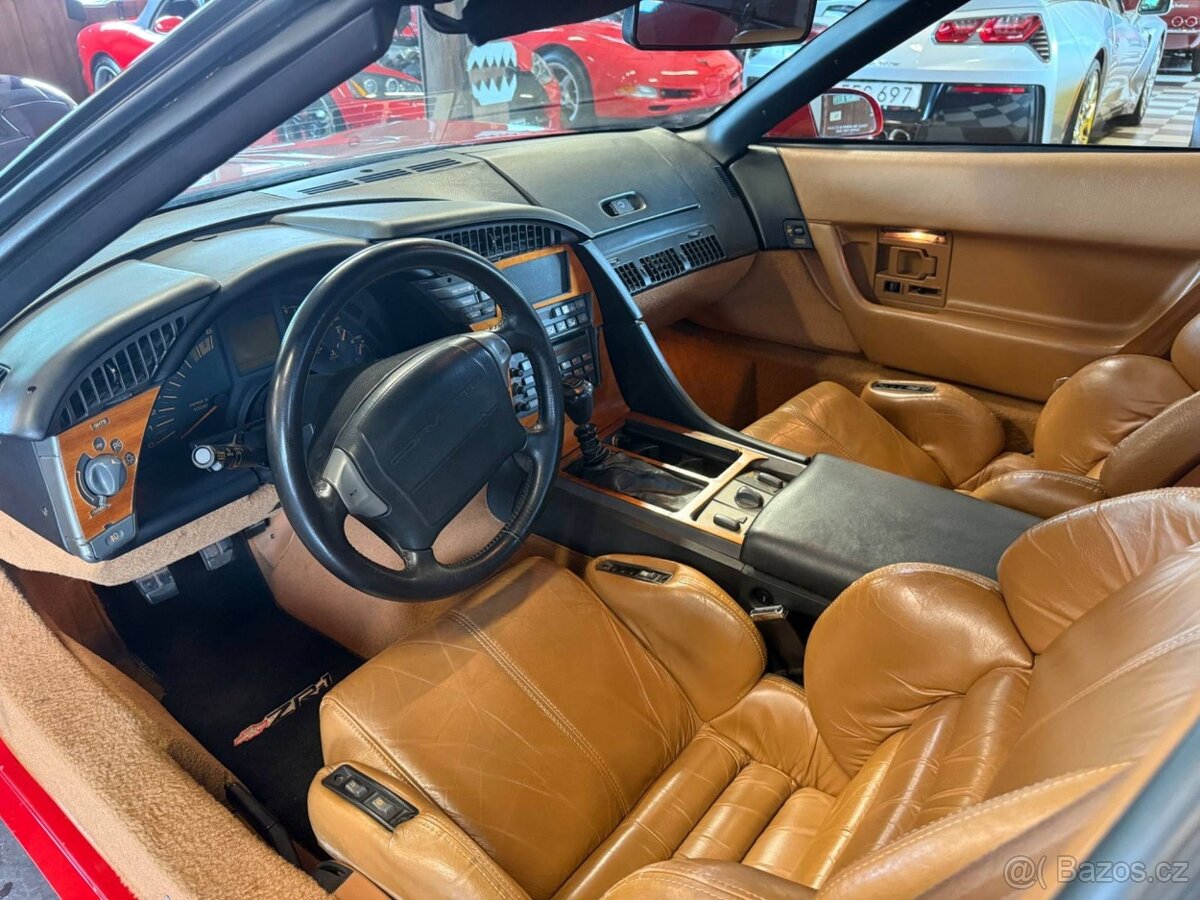 Chevrolet Corvette C4 ZR1 z roku 1990 - 17