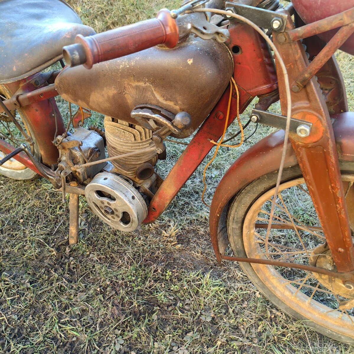 Jawa speciál - 17