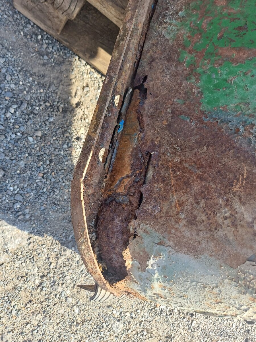 Blatníky Zetor 50 Super - 17