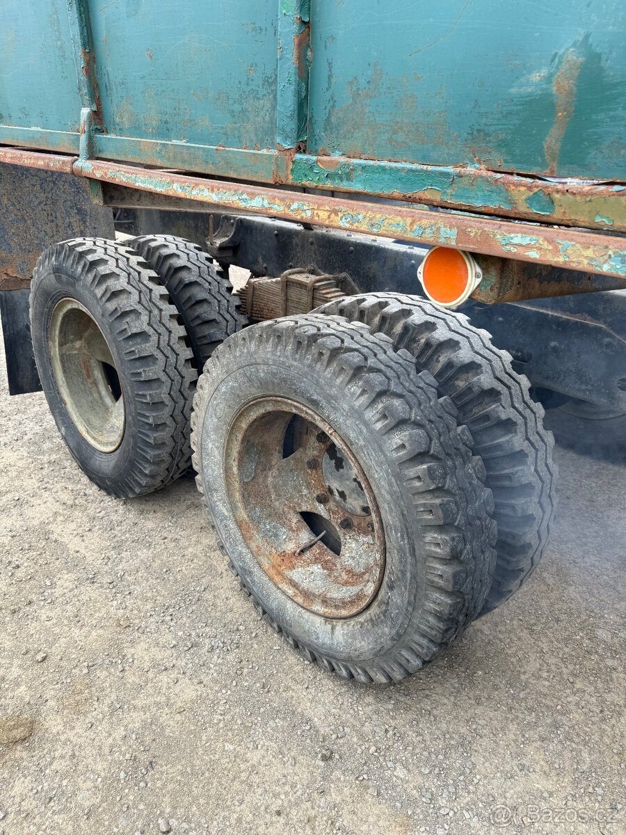 Praga V3S valník s hydraulickou rukou - 17