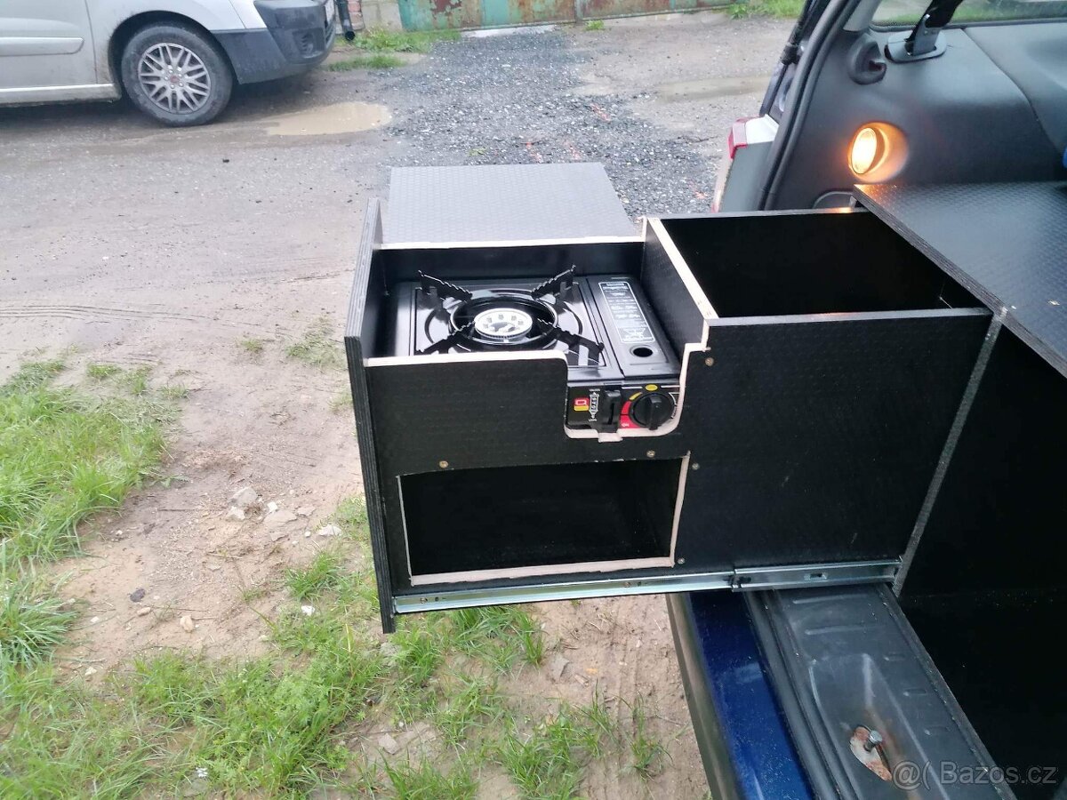 Spací vestavba do Ford Galaxy - 17