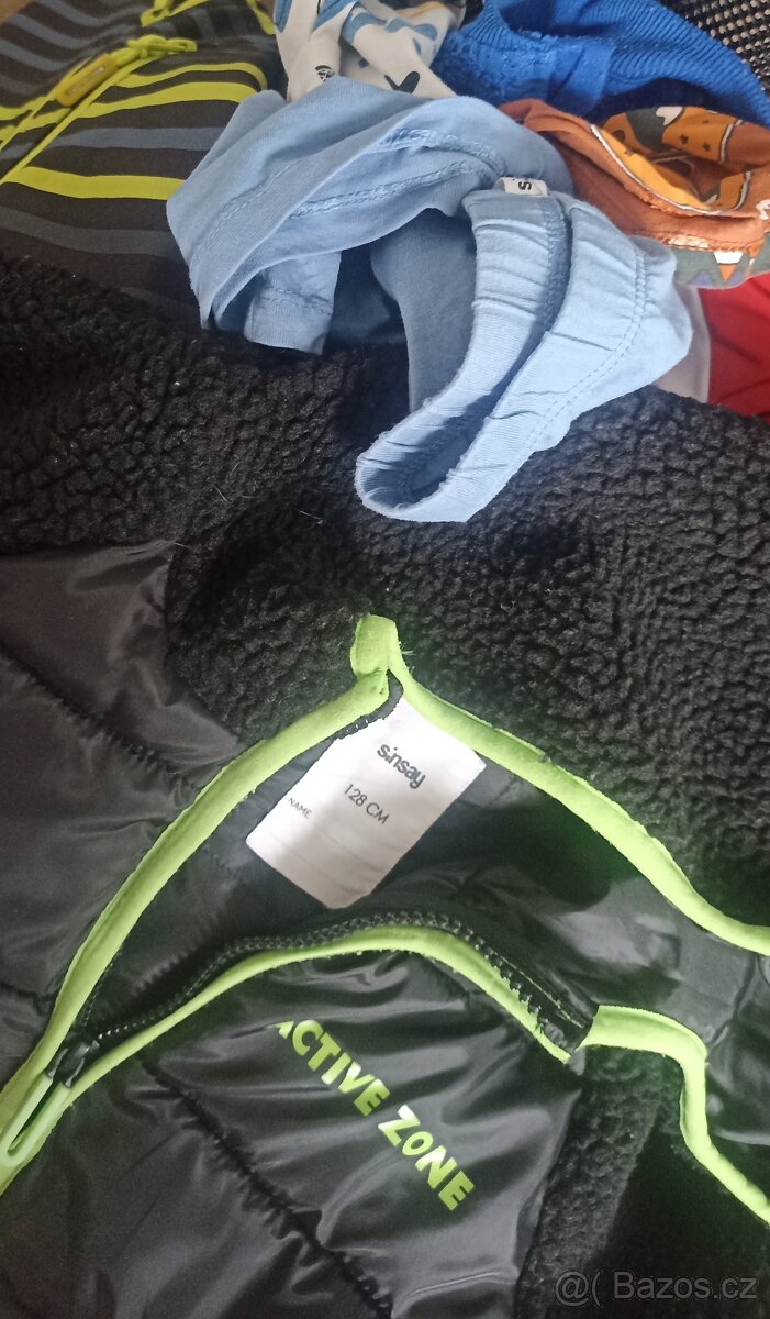 Oblečení v.128. - 17